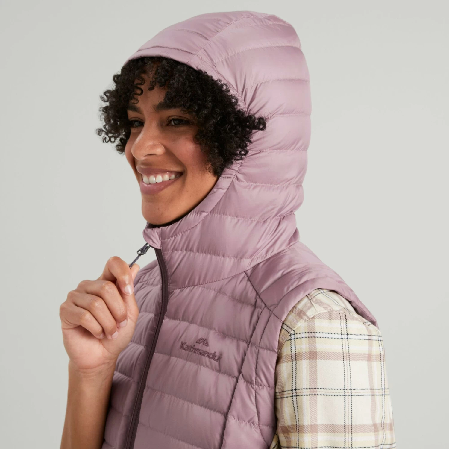 Kathmandu Heli Women's 600 Fill Hooded Lightweight Down Vest - Image 5