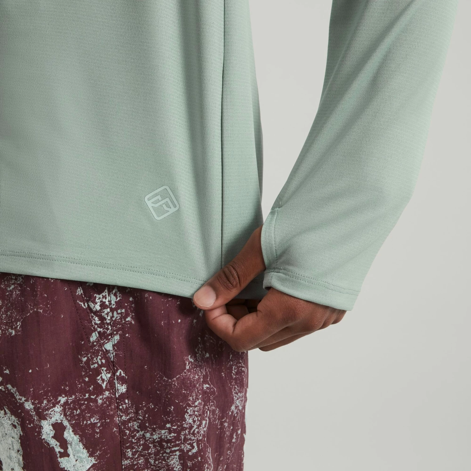 Kathmandu SUN-Stopper Men's Hooded Long Sleeve Top - Image 5