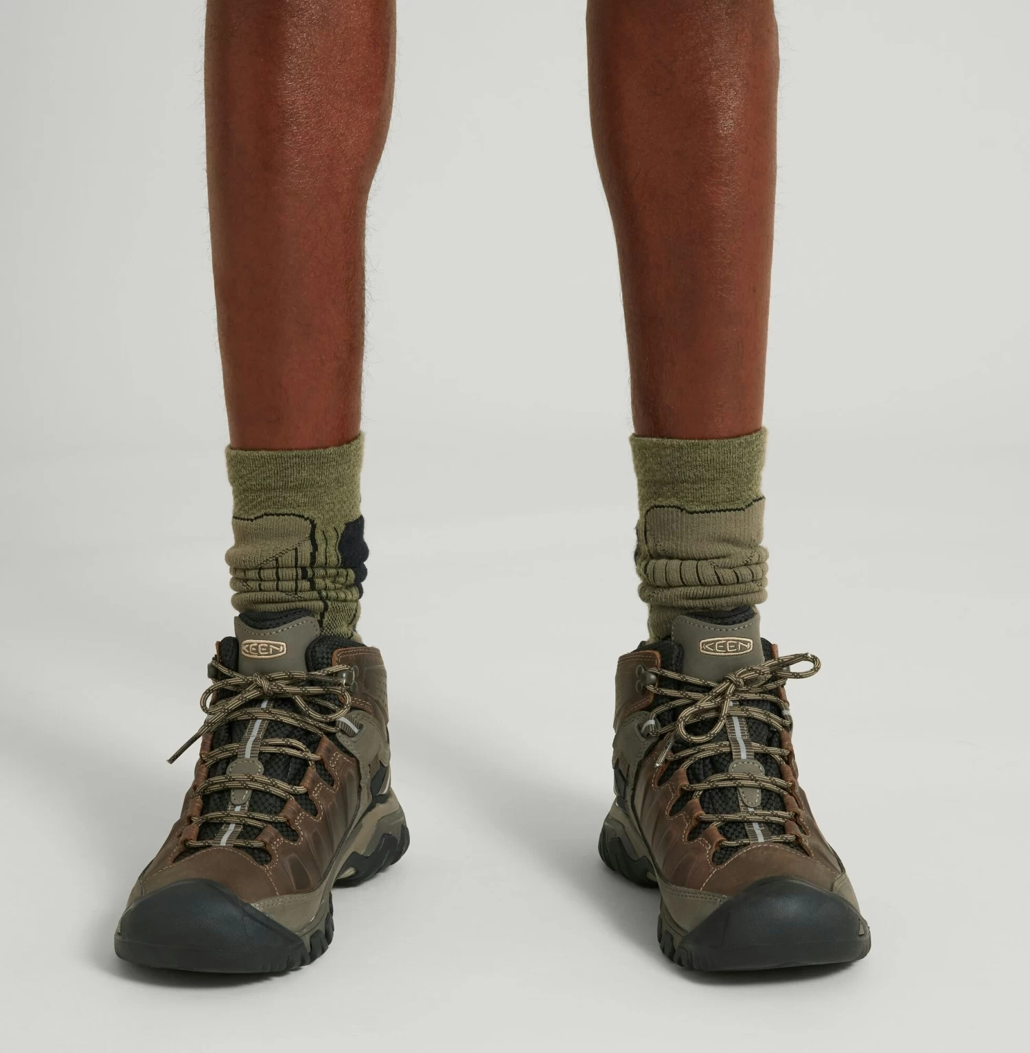 Kathmandu Keen Targhee III Men’s Mid Waterproof Hiking Boots - Image 3