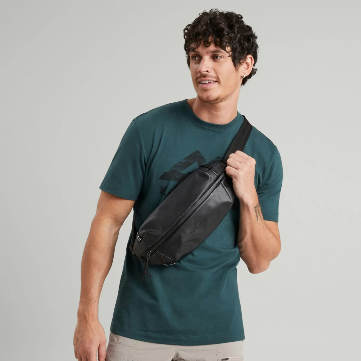 Kathmandu Amphi Cross Body Bag - Image 2