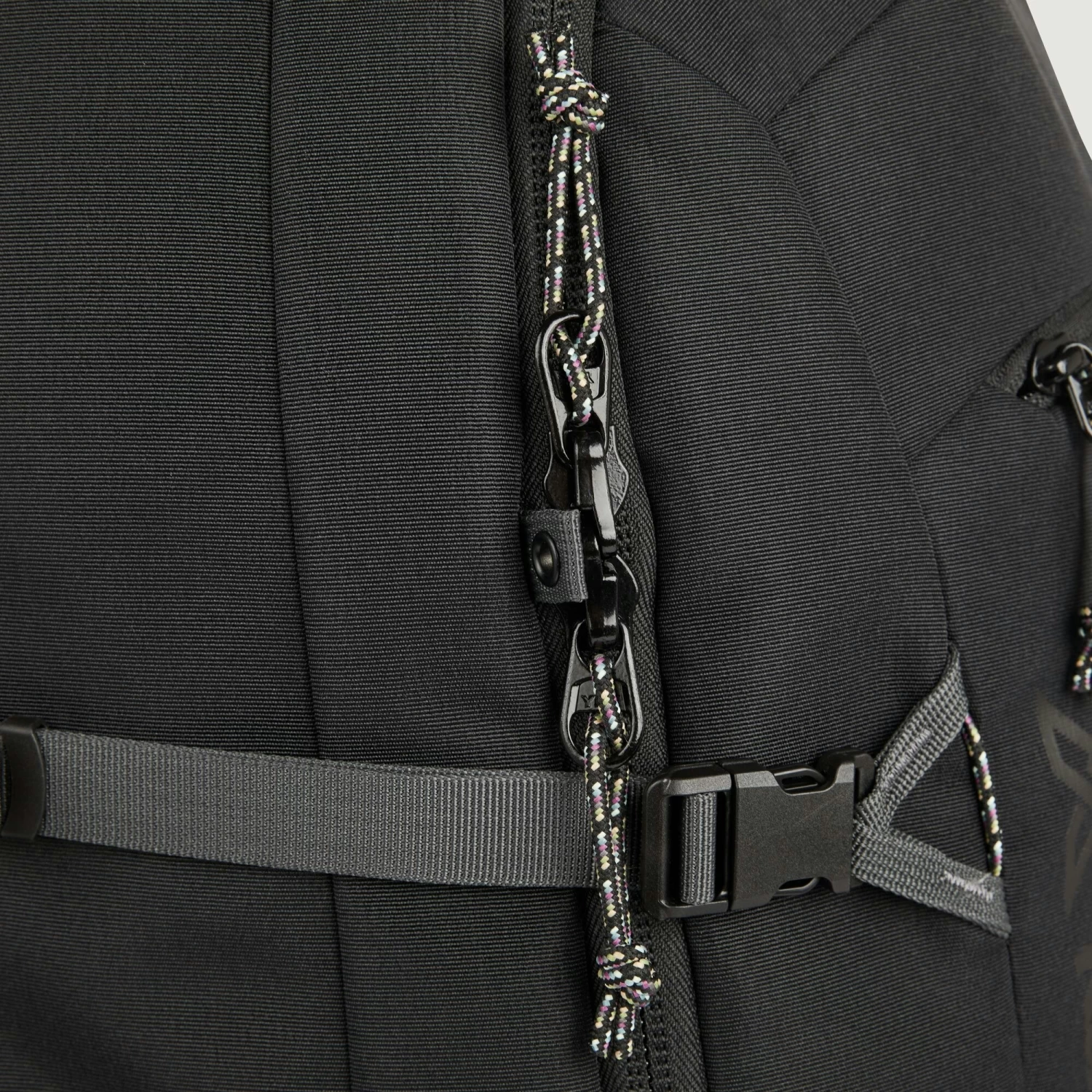 Kathmandu Hybrid Trolley V5 - 70L - Image 11